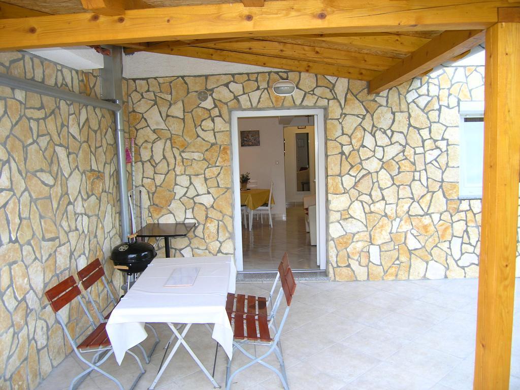 Apartment Martina Крк Экстерьер фото